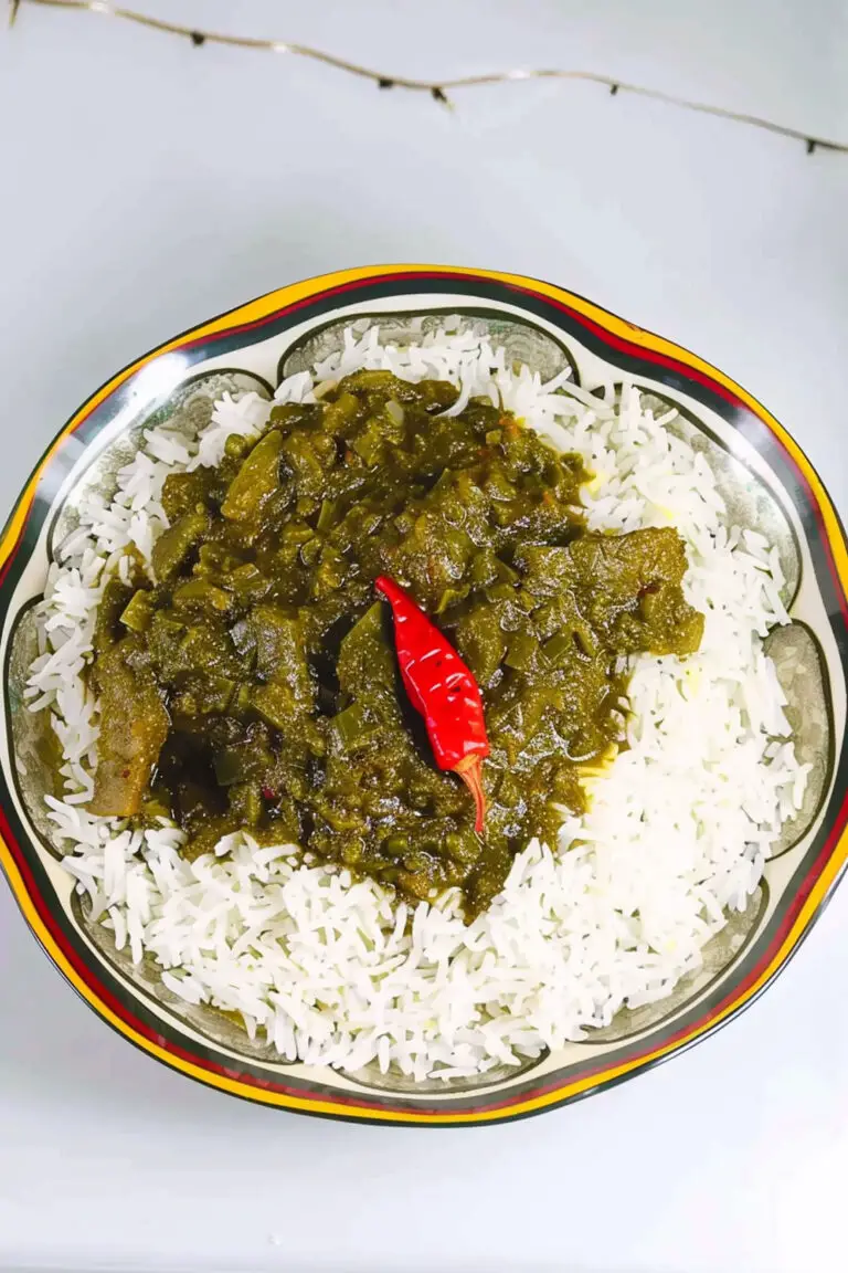 Ragoût de Feuilles de Manioc