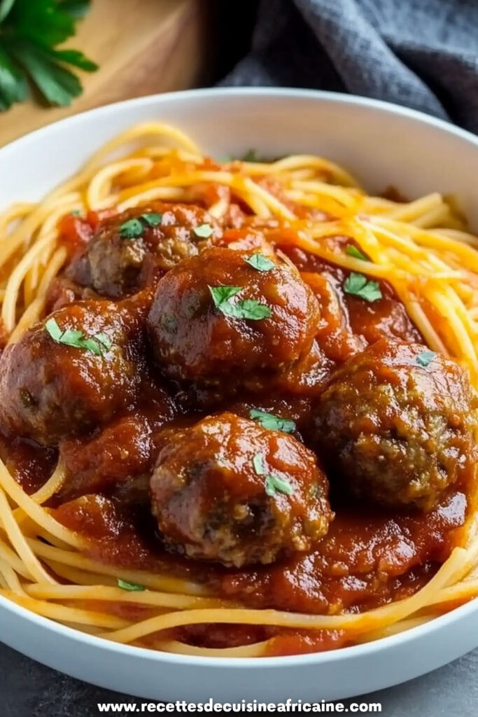 Sauce Spaghetti Africaine avec Boulettes de Viande